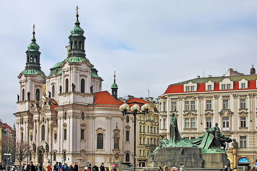 Классическая Прага /2 экскурсии + 2 загородных + 1 выездная