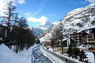 Церматт - здесь можно кататься как в Швейцарии, так и в Италии