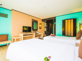 PHUKET ISLAND VIEW HOTEL 3*