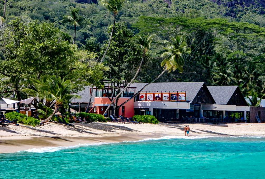 AVANI SEYCHELLES BARBARONS RESORT & SPA 4*