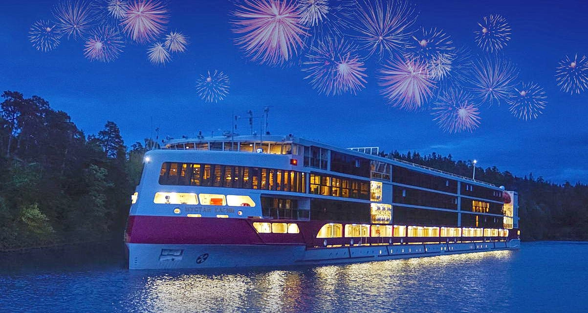 Праздничный круиз на теплоходе Мустай Карим
