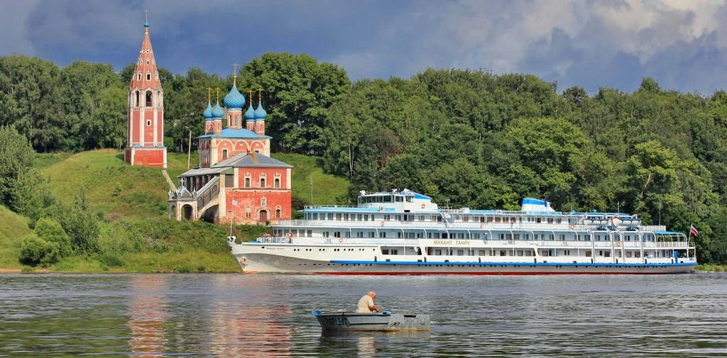 Круиз по рекам России