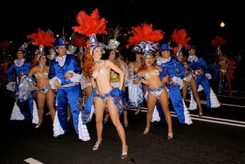 Тенерифе Карнавал в Санта-Крус