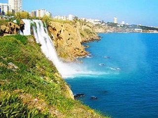 В Анталии солнце светит 312 дней в году