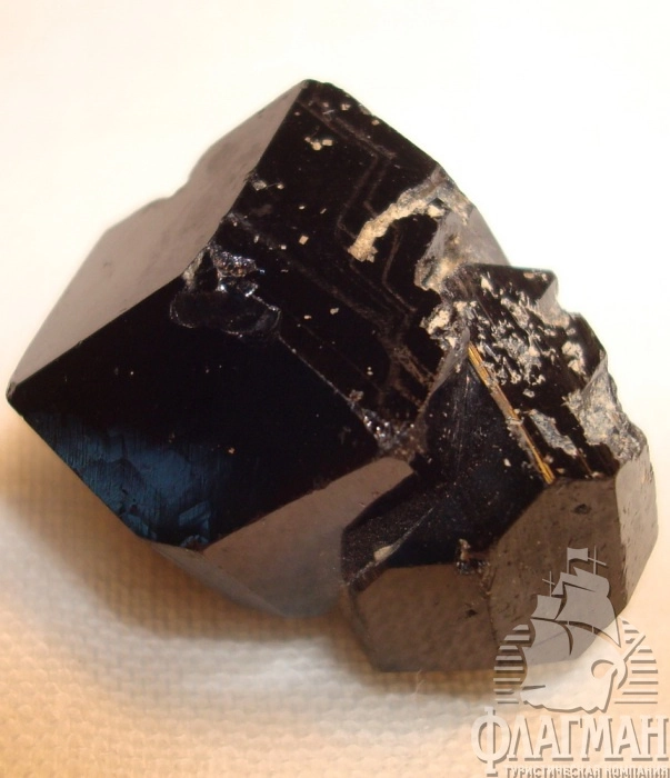 Чёрный янтарь