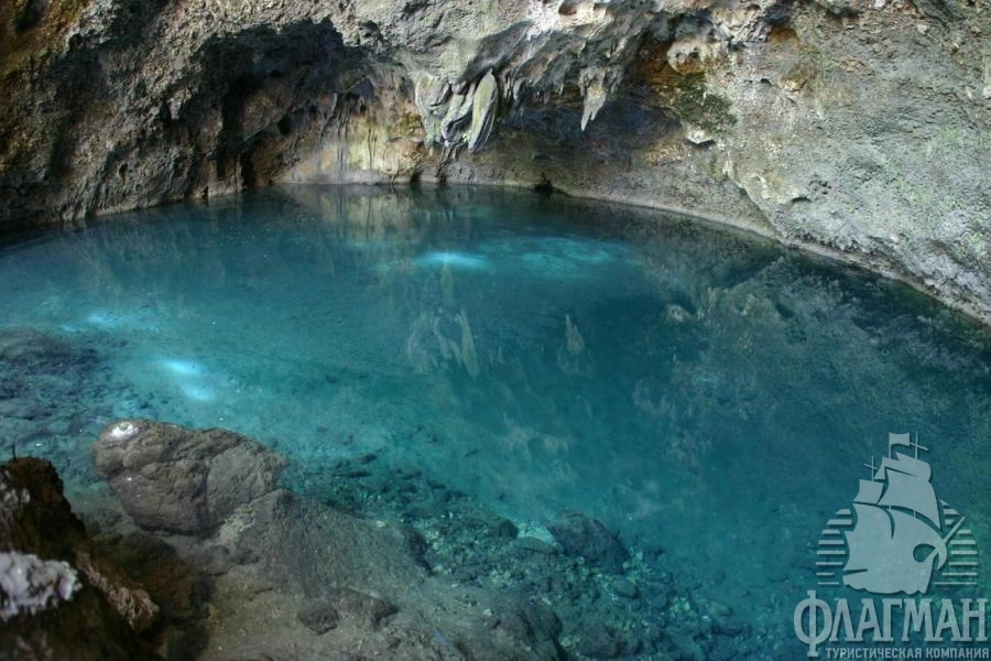 Пещера Лос-трес-Охос в Санто-Доминго