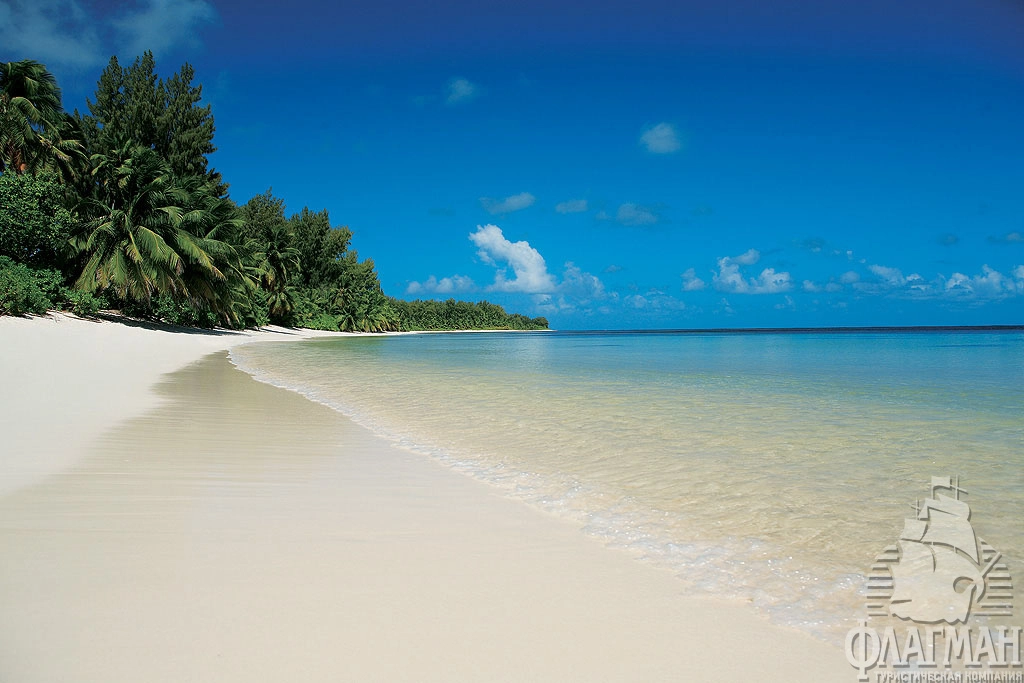 Desroches-Island крупнейший остров Амирантского архипелага в 230 км от Маэ