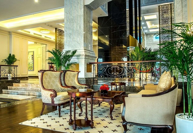 Лобби одного из лучших отелей Vinpearl Resort Golf Phu Quoc 5*