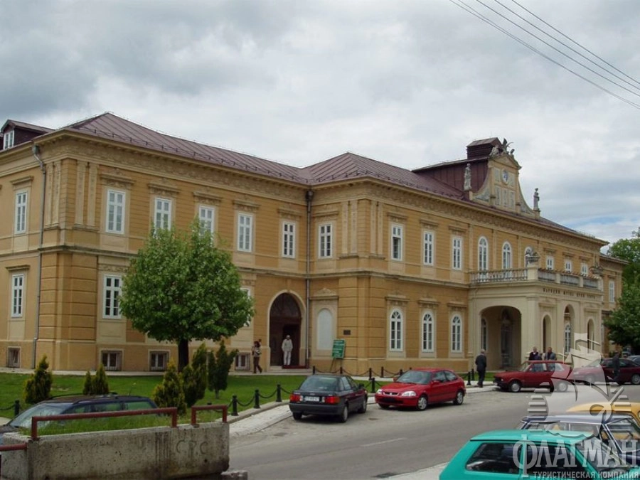 Бывший Дом правительства &quot;Vladin Dom&quot; в Цетине