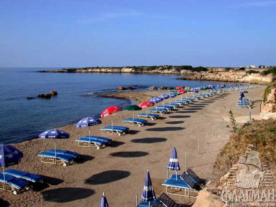 Песчаный пляж Пафоса