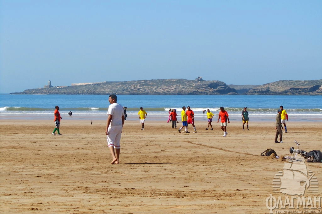 На пляже Эс-Сувейры места хватит всем