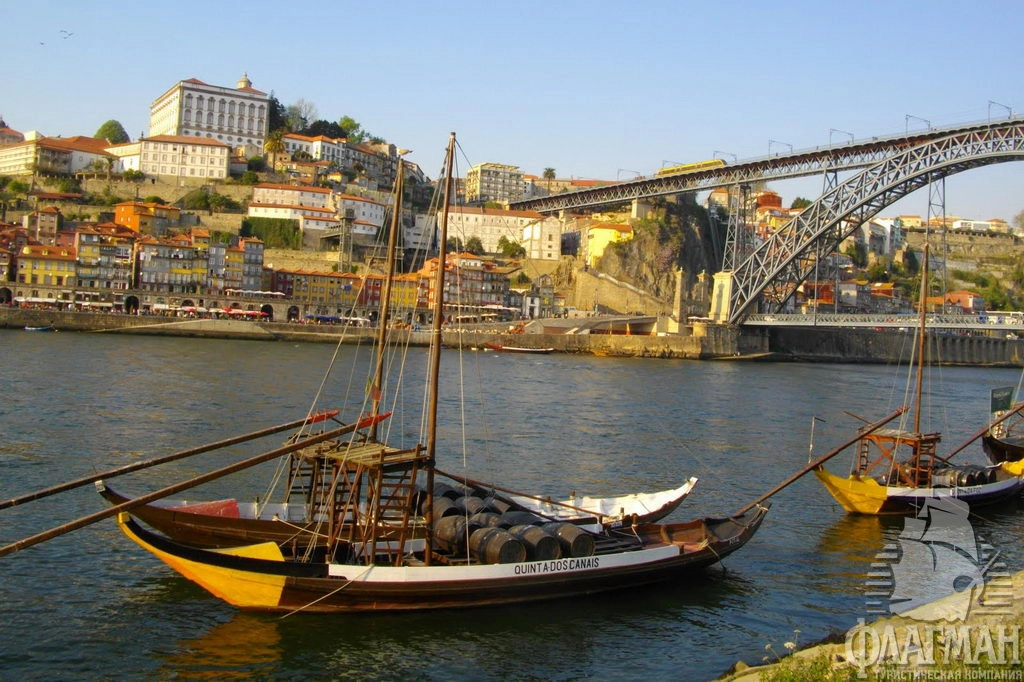 Мост через реку Дору.