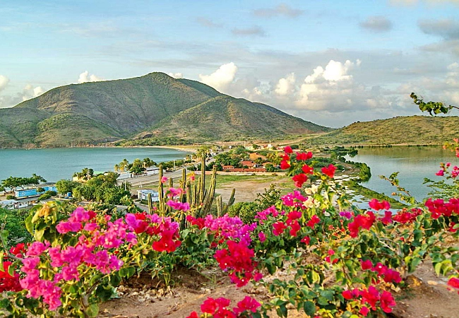 Панорама острова Маргарита. Здесь пляжная погода: +30 воздух и +26 вода кргулогодично!