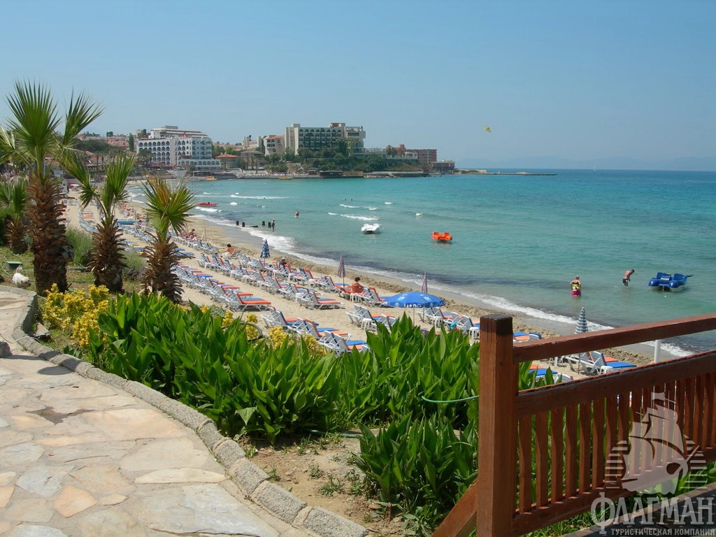 Женский пляж - Ladies Beach.