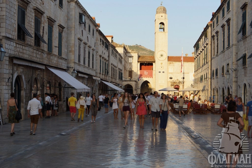 Улица Страдуне.