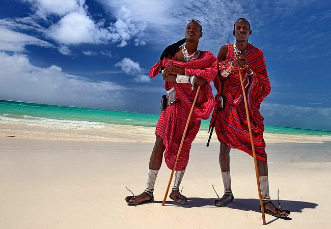 Эти стройные симпатичные парни никого не оставят равнодушным.