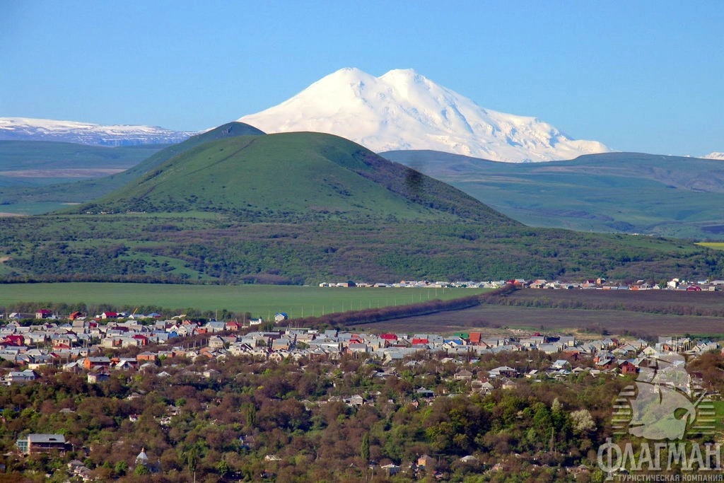  Пятигорск. Вид с Машука на Эльбрус.