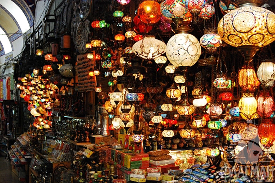  Сувенирная лавка.