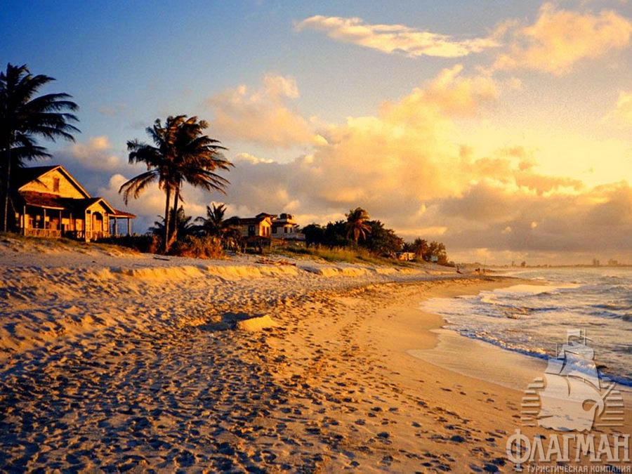 Закат на пляже Варадеро