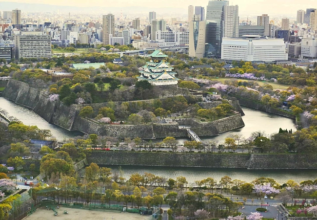 Осака - конечный пункт маршрута. Средневековый самурайский замок и современные районы города