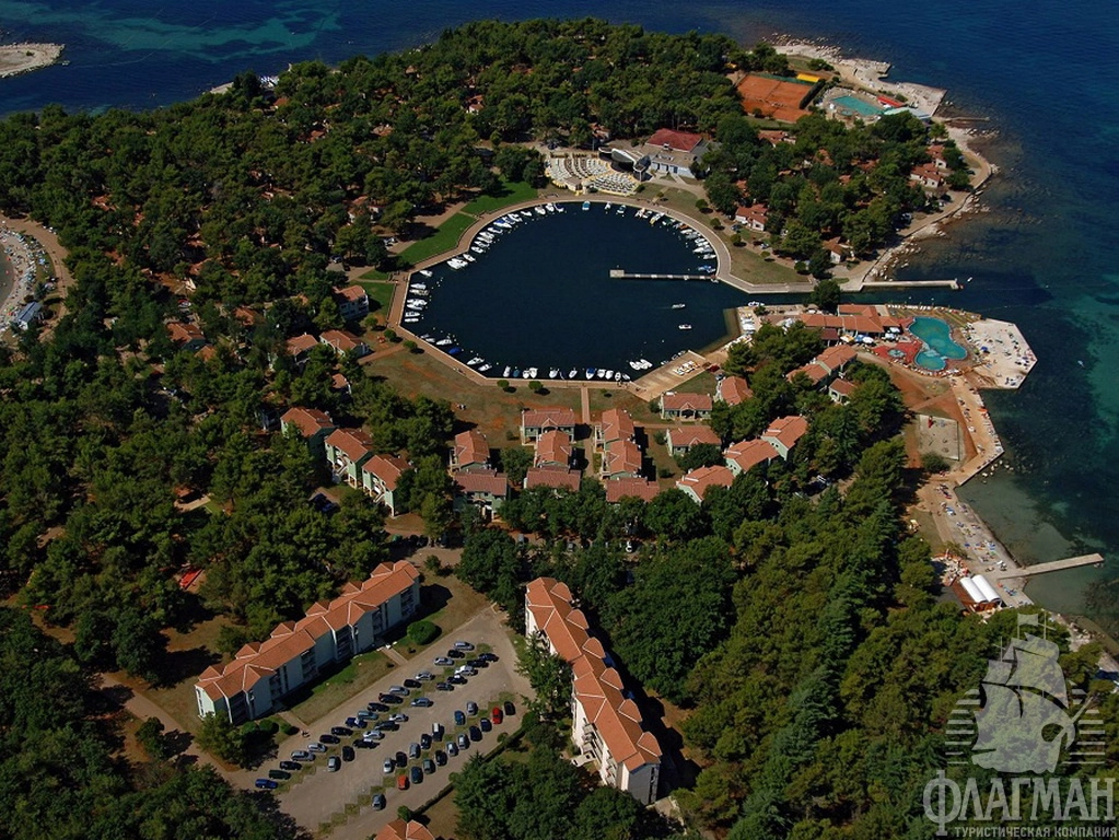 Отель Stella Maris популярное место отдыха вблизи Умага.