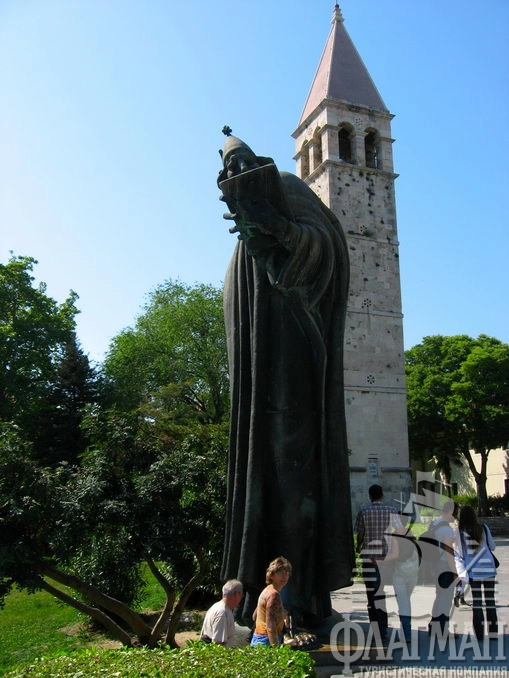 Статуя Гргура Нинского.