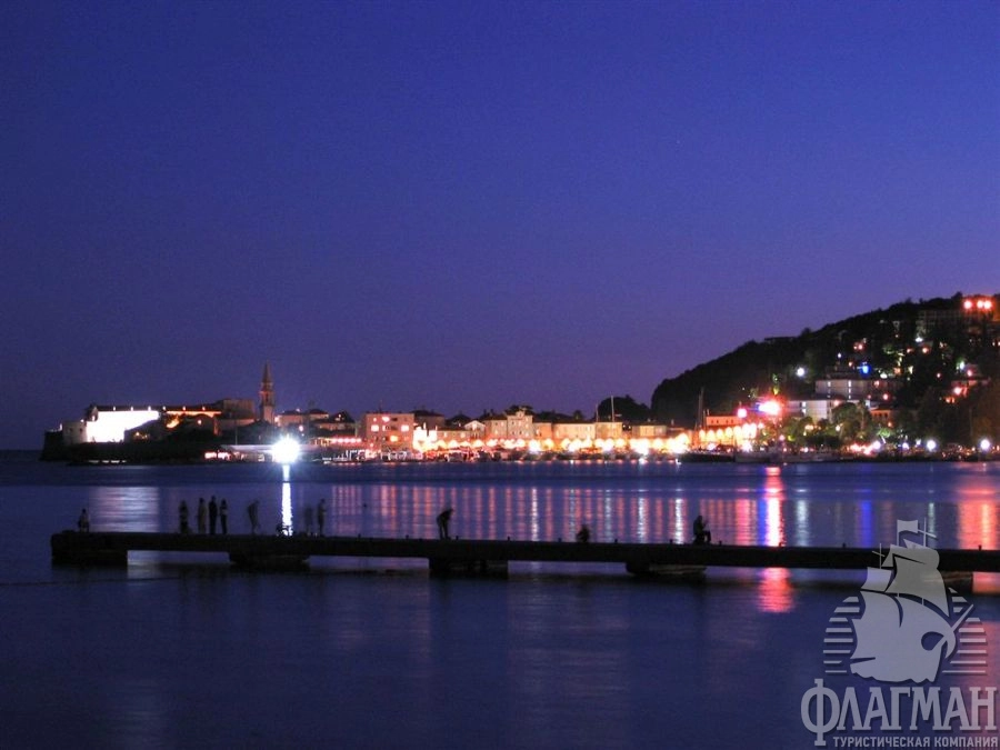 Будва ночью