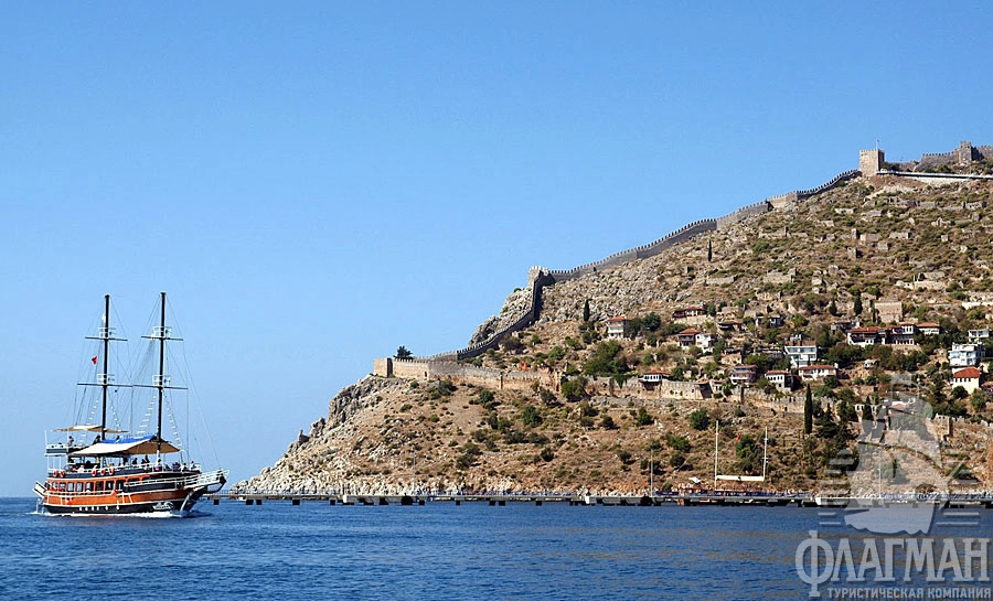  Алания-тур - прогулка на яхте вдоль аланийских берегов.