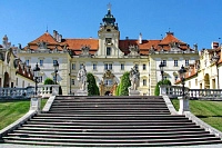 Замок-Вальтице- величественная резиденция австрийских и моравских дворян из Лихтенштейна