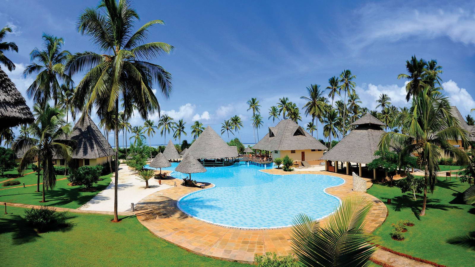 NEPTUNE PWANI BEACH RESORT & SPA 5*