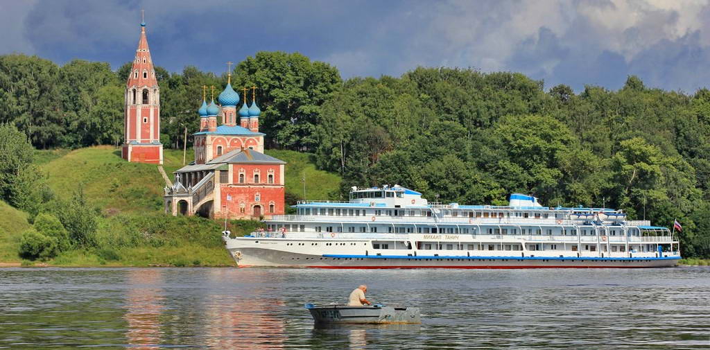 Круиз по рекам России
