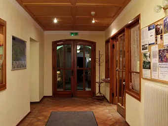 Отель EVIANQUELLE HOTEL 3*