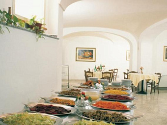 CASTIGLIONE VILLAGE HOTEL 4*