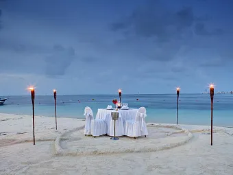 OCCIDENTAL COSTA CANCUN 4*