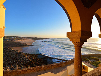 Отель FORTALEZA DO GUINCHO 5*