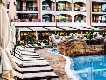  Отель KAROLINA 4*