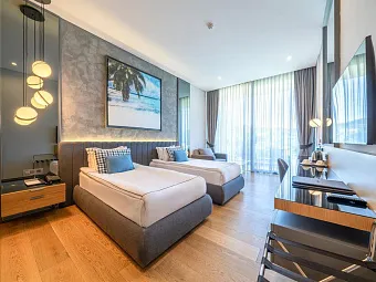 THE NORM COLLECTION DOOR'A 5*