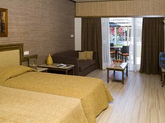 Отель PALM BEACH 4*