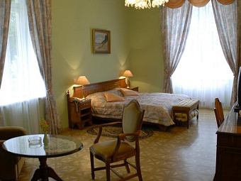   BRISTOL KRALOVSKA VILLA 4*