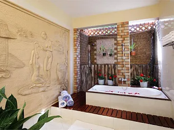 Отель GOLDEN COAST RESORT & SPA 4*