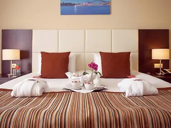 Гостиничный комплекс «Bridge Resort 4*»