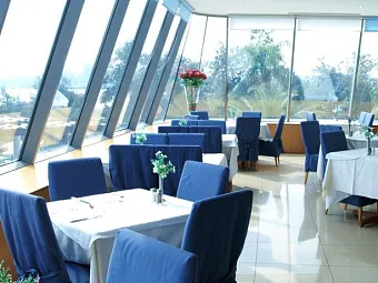 Отель CALIPSO BEACH 4*