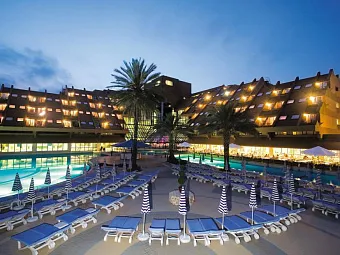 Отель QUEEN'S PARK GOYNUK 5*