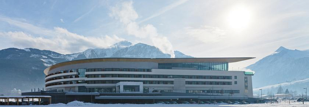 Отель TAUERN SPA ZELL AM SEE-KAPRUN HOTEL 4+*, Австрия, Зальцбургерленд, Капрун.