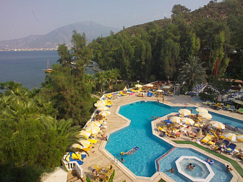 CLUB & HOTEL LETOONIA HV-1/5*