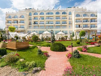 Отель THERMA PALACE 5*
