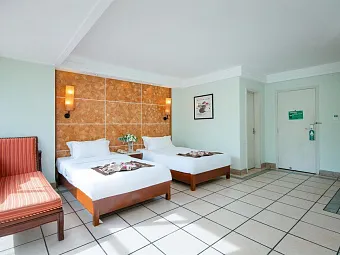 PALM BEACH RESORT & SPA SANYA 4*
