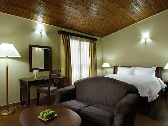 Отель BERJAYA PRASLIN RESORT 3+*