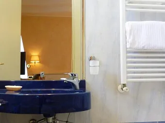 Отель IMPERIAL BEACH 4*