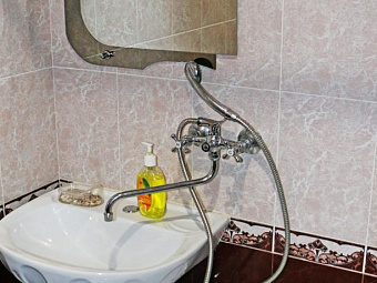 КОРОНА 3*
